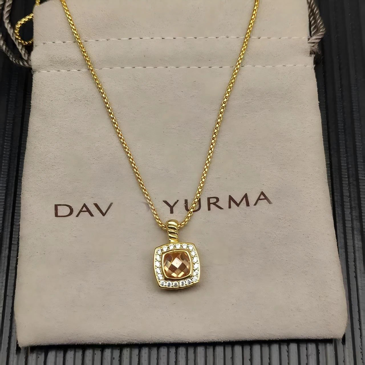 2025 New High-Quality Christmas Elegant and Simple Square Diamond Necklace and Earrings Set - Valentine's Day Gift